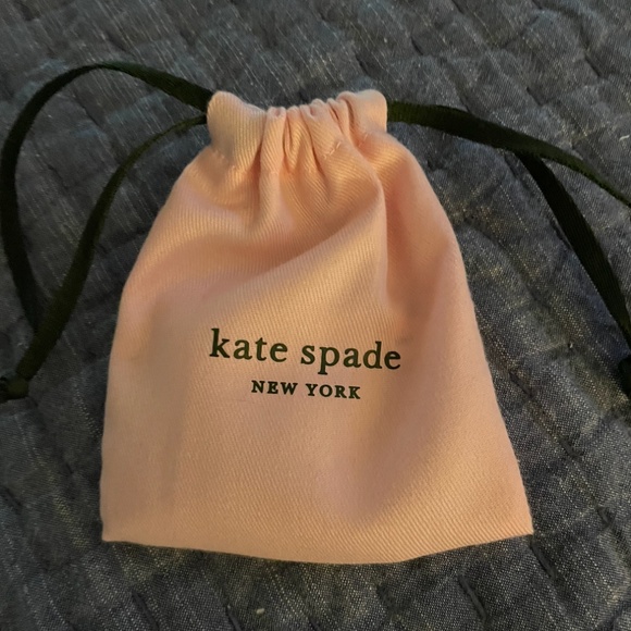 NWT Kate Spade All Abuzz Gold Bee Earrings - Picture 3 of 5